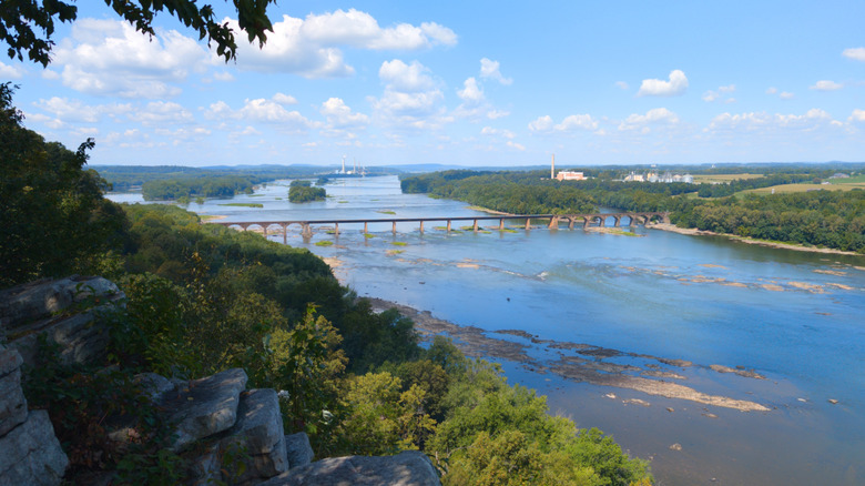 North facing overlook of the Susquehanna River from Schull's Rock, York, Pennsylvania