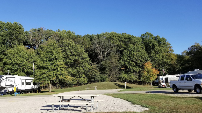 The camping area at Mill Creek Lake and Park in Illinois