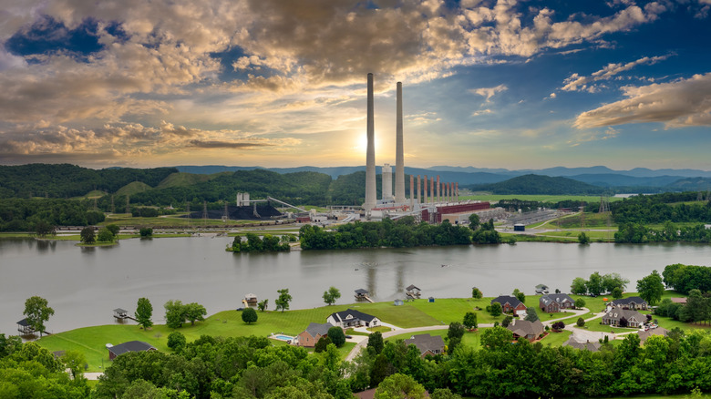 Power plant in Kingston, Tennessee