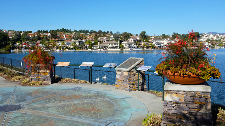 The promenade surrounding the lake in Mission Viejo, California
