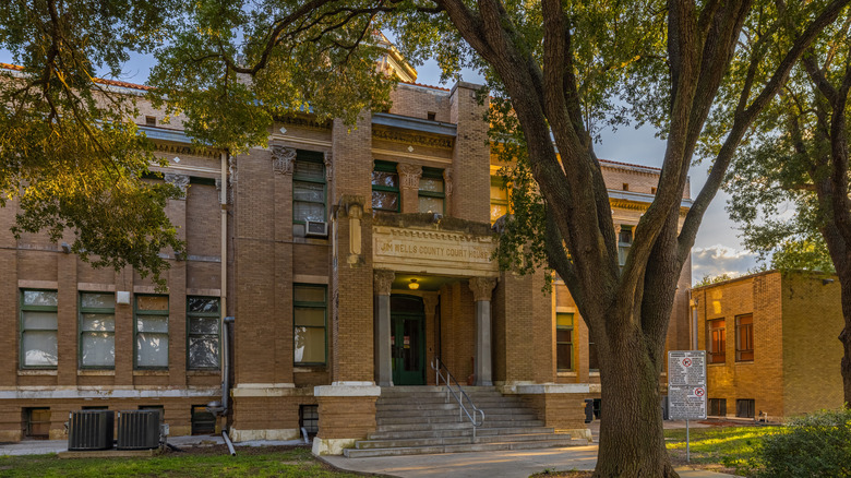 The courthouse in Alice, Texas