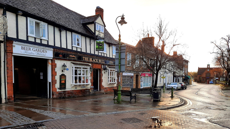Road with establishments in Buntingford, England
