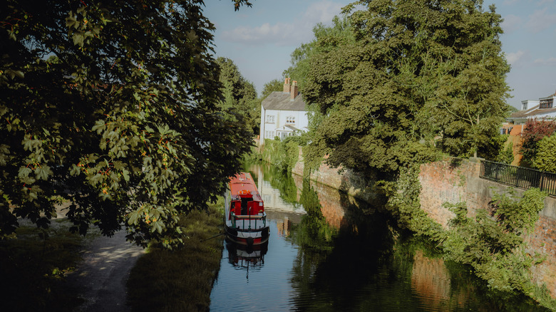 A view of the Bridgewater Canal in Lymm, England