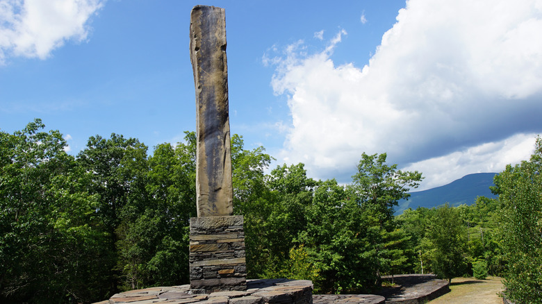A closer look at "Opus 40" in Saugerties, New York﻿