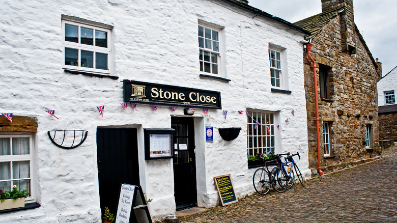The front entrance of the Stone Close Tearoom Bed & Breakfast in Dent, England