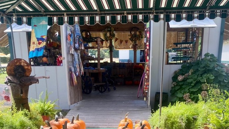 View of the entrance of the Grandy Greenhouse & Farm Market