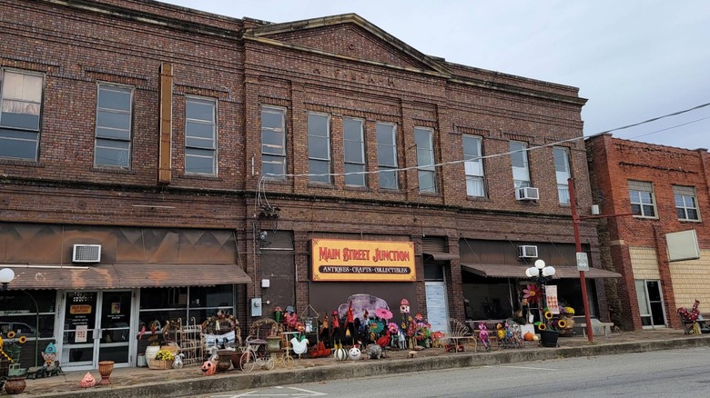 An image of Main Street Junction, a popular antique store in McAlester, Oklahoma