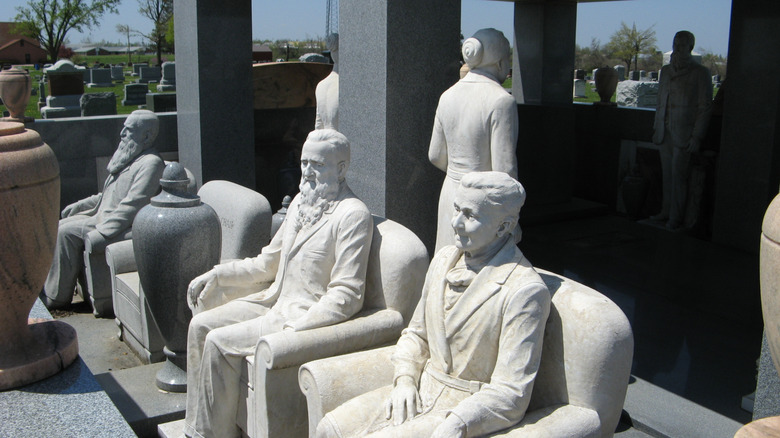 Marble statues at the Davis Memorial at Hiawatha.