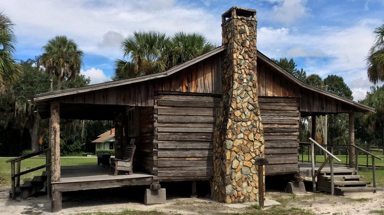 Historic cabin at Cracker Trail Museum in Zolfo Springs