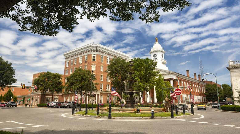 Memorial Square and the Franklin County Courthouse in downtown Chambersburg, Pennsylvania