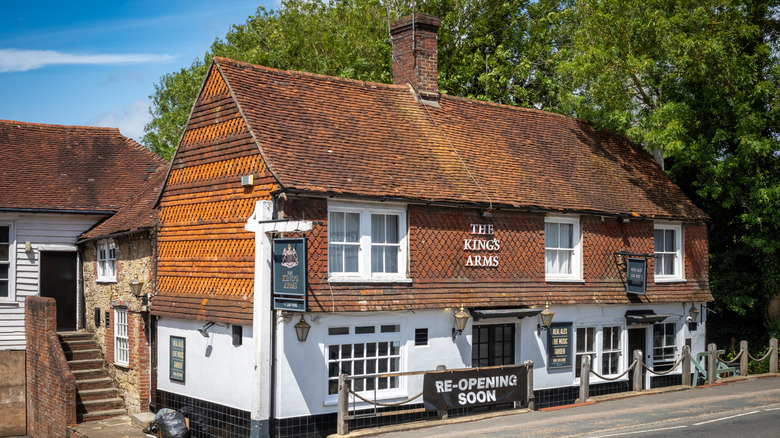The front of The King's Arms, a local pub in Billingshurst that was once a 16th century coaching inn