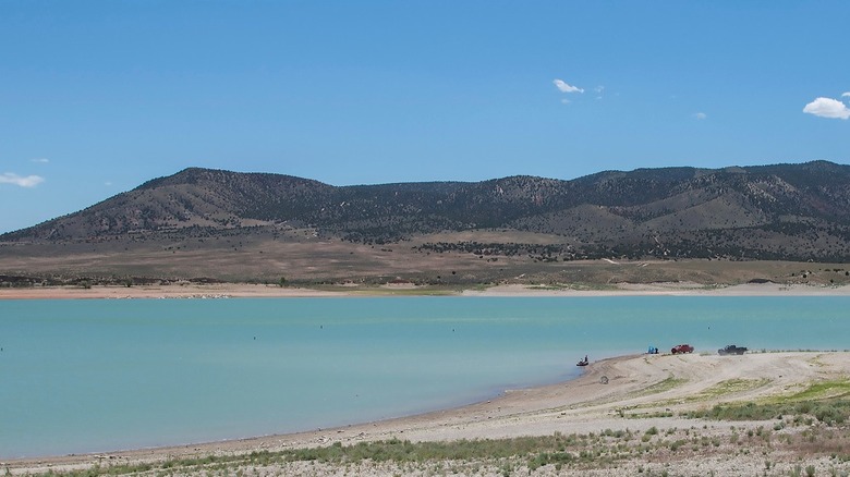 The scenery at Yuba Lake in Utah