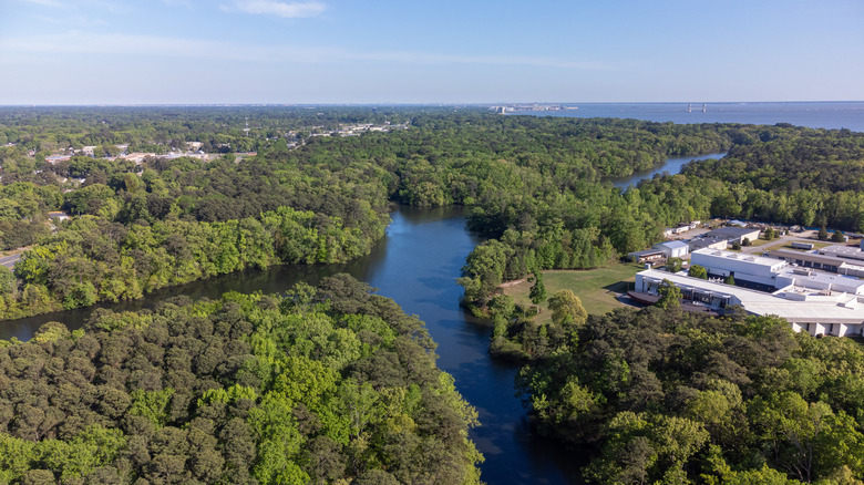 Mariners' Museum and Park and Lake in Newport News