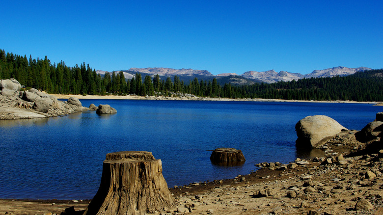 Blue water and scenic mountain views at Ice House Reservoir, California