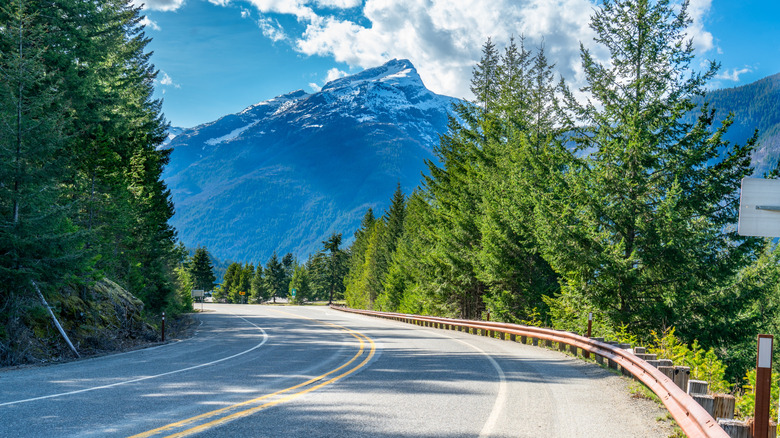 Highway 20 going east toward Republic in the Cascades