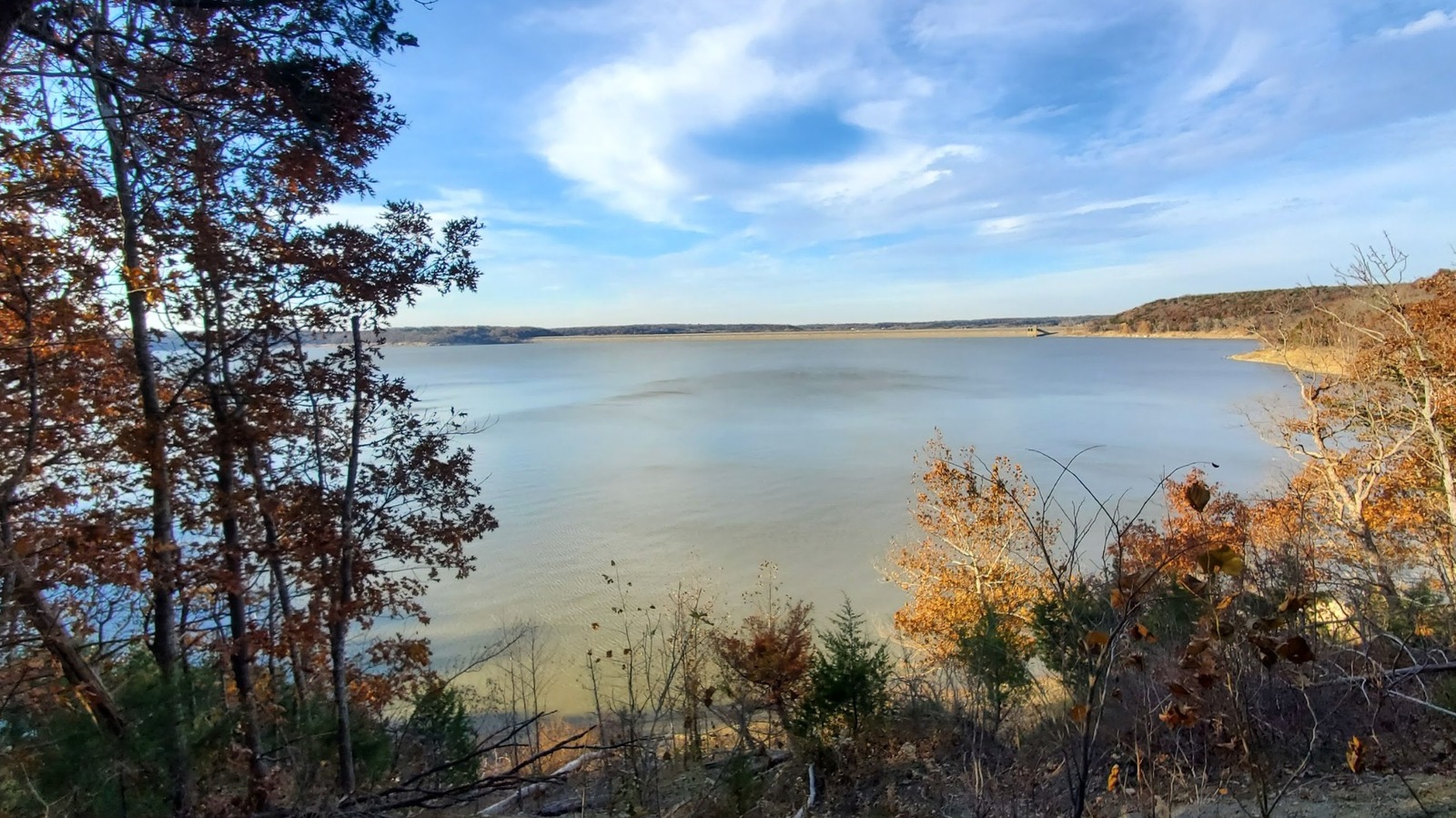 Between Topeka And Tulsa Is Kansas' State Park Offering Hiking, Mountain Biking, And Water-Based Recreation - Islands