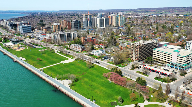 Burlington, Canada by Ontario lake