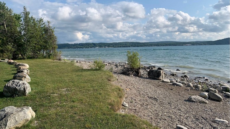 Young State Park lakeshore.