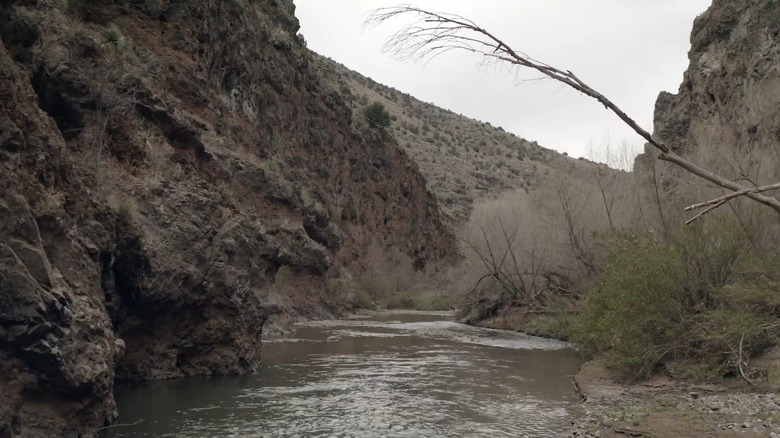 View along the San Francisco Hot Springs hike in New Mexico