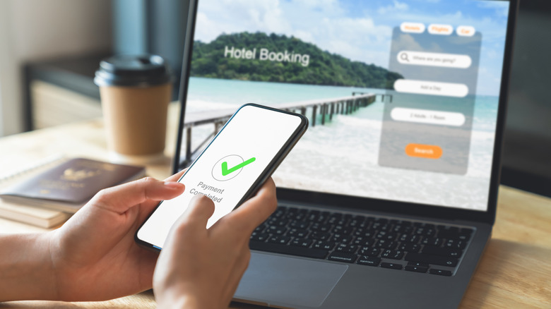 Person booking hotel online