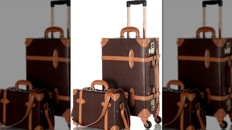 Product shot of COTRUNKAGE 2 piece set