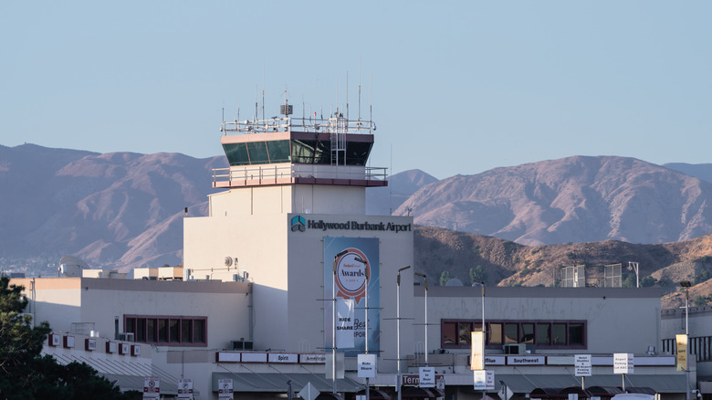 Outside of Terminal A of the Hollywood Burbank Airport with hills in background