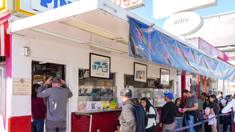 Exterior view of the Pink's location in West Hollywood