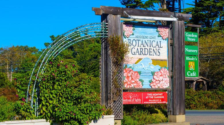 Sign for the Mendocino Coast Botanical Gardens