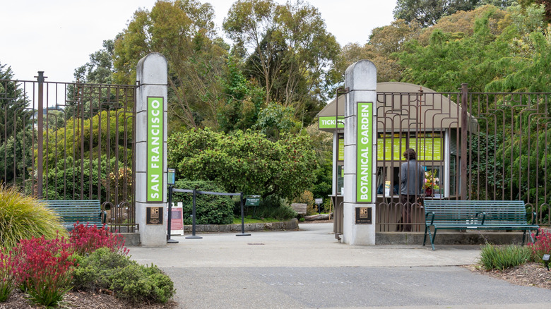 An entrance to the San Francisco Botanical Garden