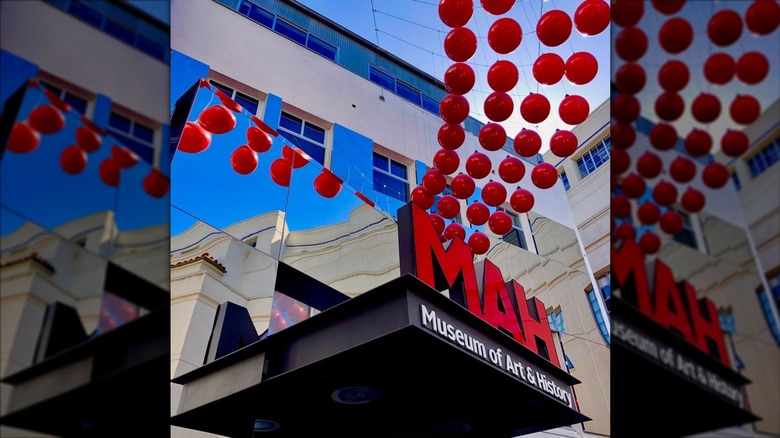 Entrance to The MAH in Santa Cruz, California