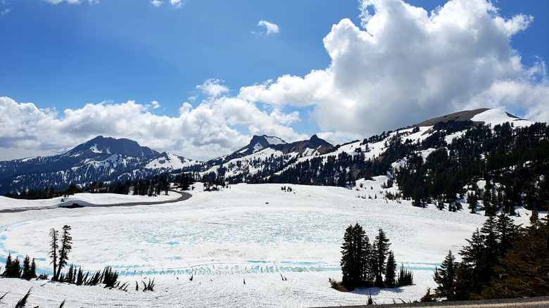 Lake Alamanor in the snow