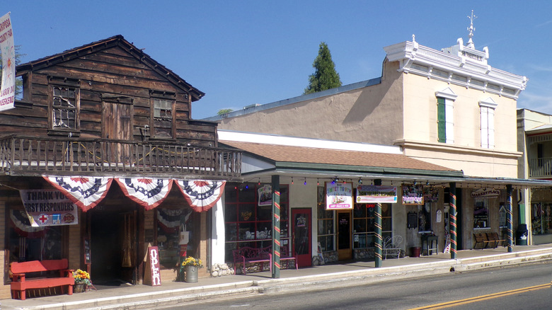 Historic buildings in Mariposa, California