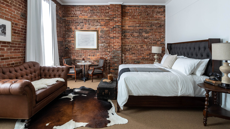 Interior image of the Holbrooke King Suite at the Holbrooke Hotel in Grass Valley, California