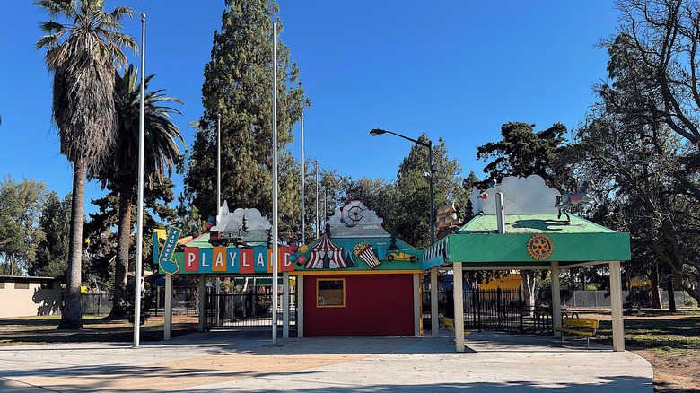 The front entrance and ticket booth of Playland amusement park in Fresno, California, in 2022