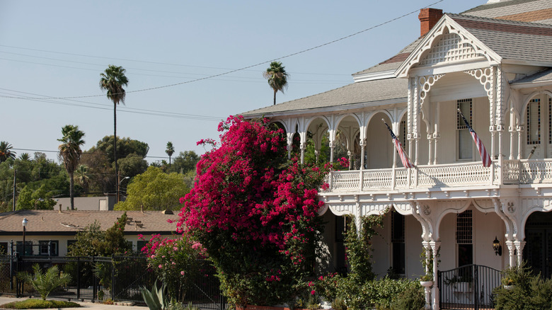 A historic Victorian architectural building in downtown Lake Elsinore