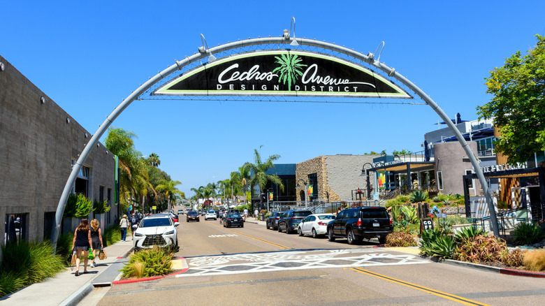 Walkable shopping street in the Cedros Design District