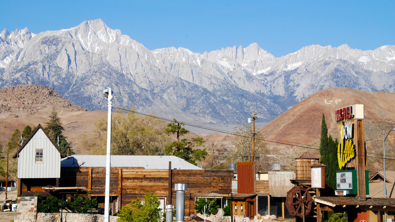 Sierras lord over downtown Lone Pine, CA