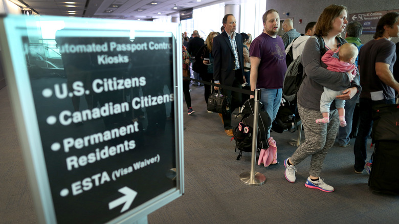 long line airport U.S.
