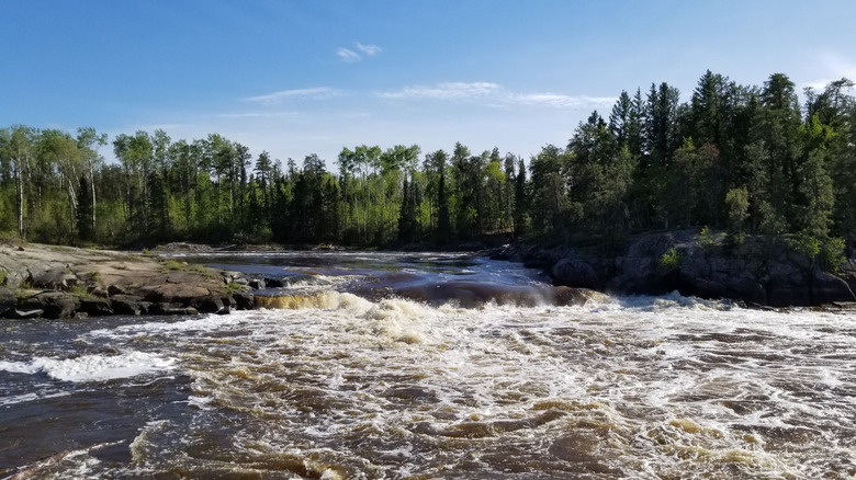 White water rapids within the Poplar/Nanowin Rivers Park Reserve