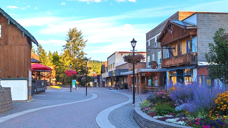 Quaint shops and cafes line a cobblestone street in Kimberley's Plazl