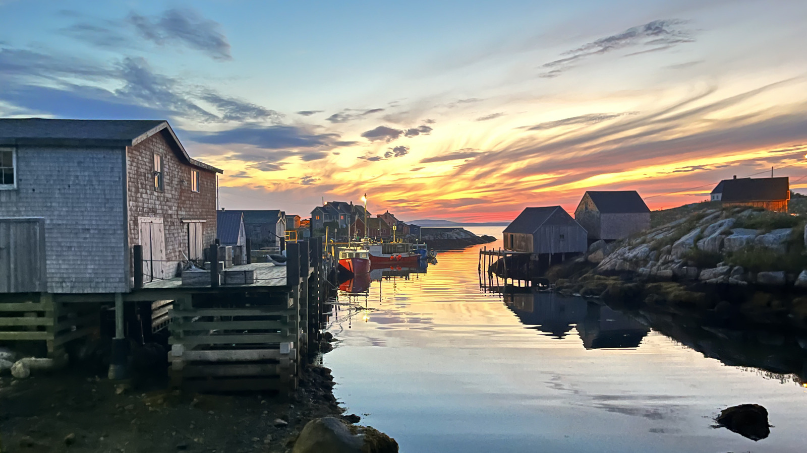 Canada's 'Most Picturesque Coastal Village' Boasts Real Small Town ...