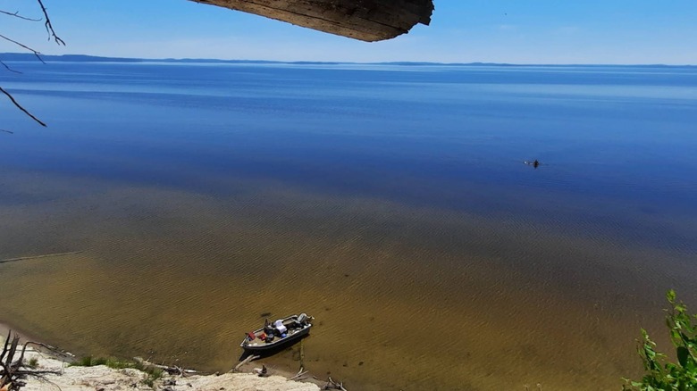A boat on the shores of Lake Wanapitei