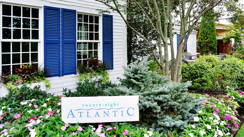 Twenty-Eight Atlantic restaurant