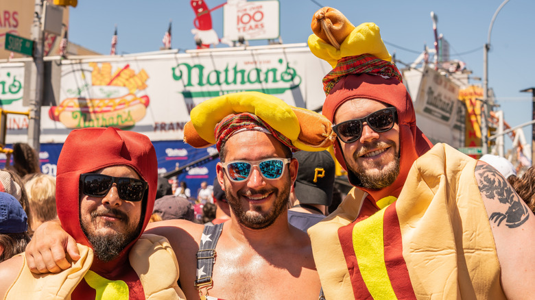 Hot dog eating contest