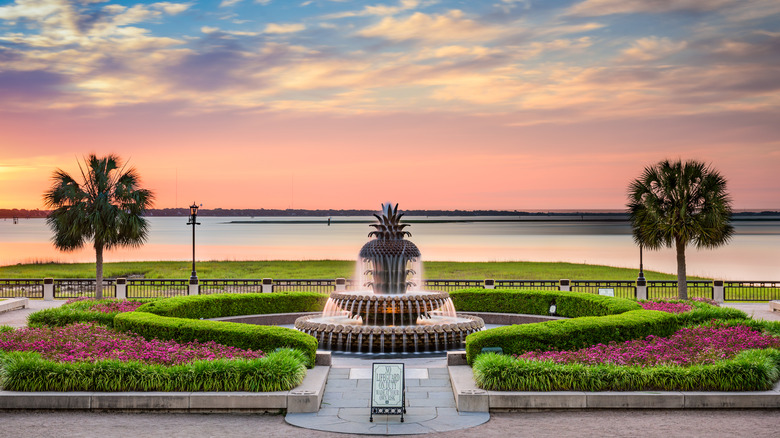 The Pineapple Fountain in Waterfront Park at the start of The Battery