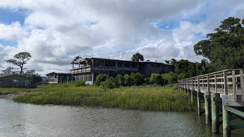 The outside of Bowens Island Restaurant in Charleston, South Carolina