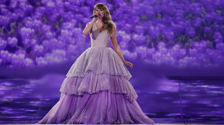 Taylor Swift performs on stage