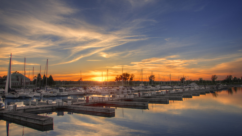 Boats in the marina at Winthrop Harbor