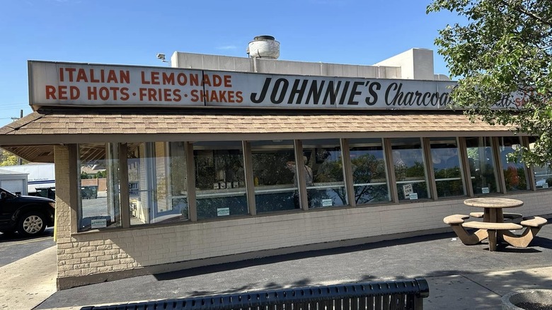 Johnnie's Beef in Elmwood Park