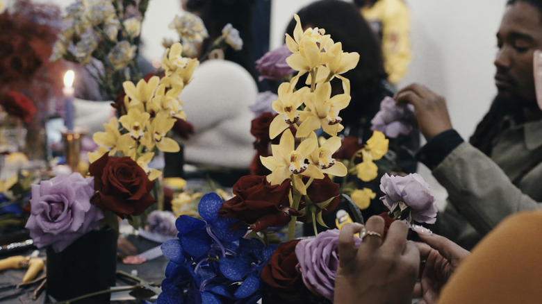 Bouquet making event with Dusk Lily